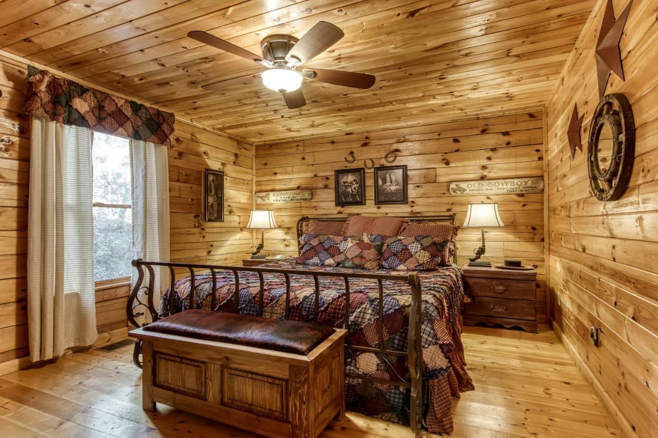 Magical Moments, Hot Tub, Wifi, 1089 Free Tickets Each Paid Day, Dollywood And More Gatlinburg Exteriér fotografie