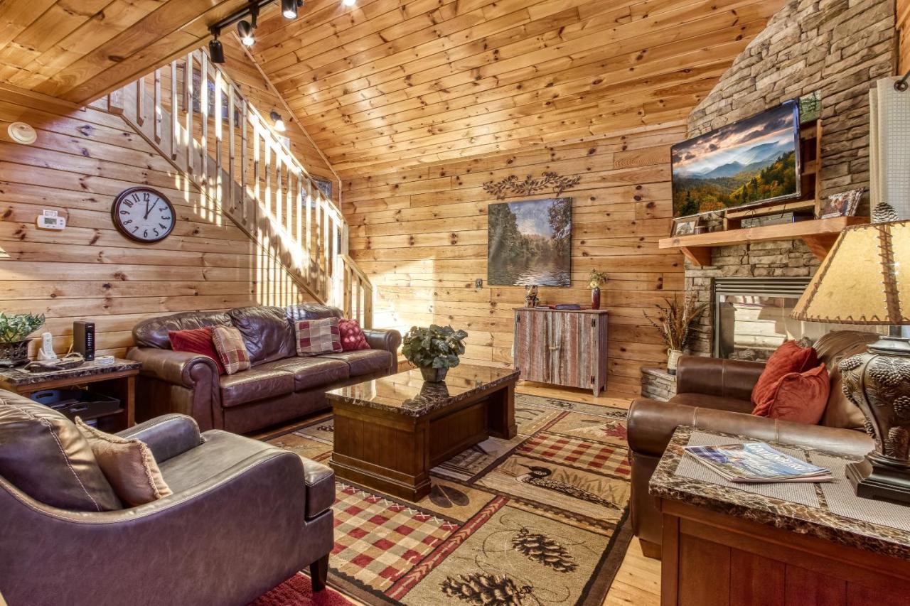 Magical Moments, Hot Tub, Wifi, 1089 Free Tickets Each Paid Day, Dollywood And More Gatlinburg Exteriér fotografie