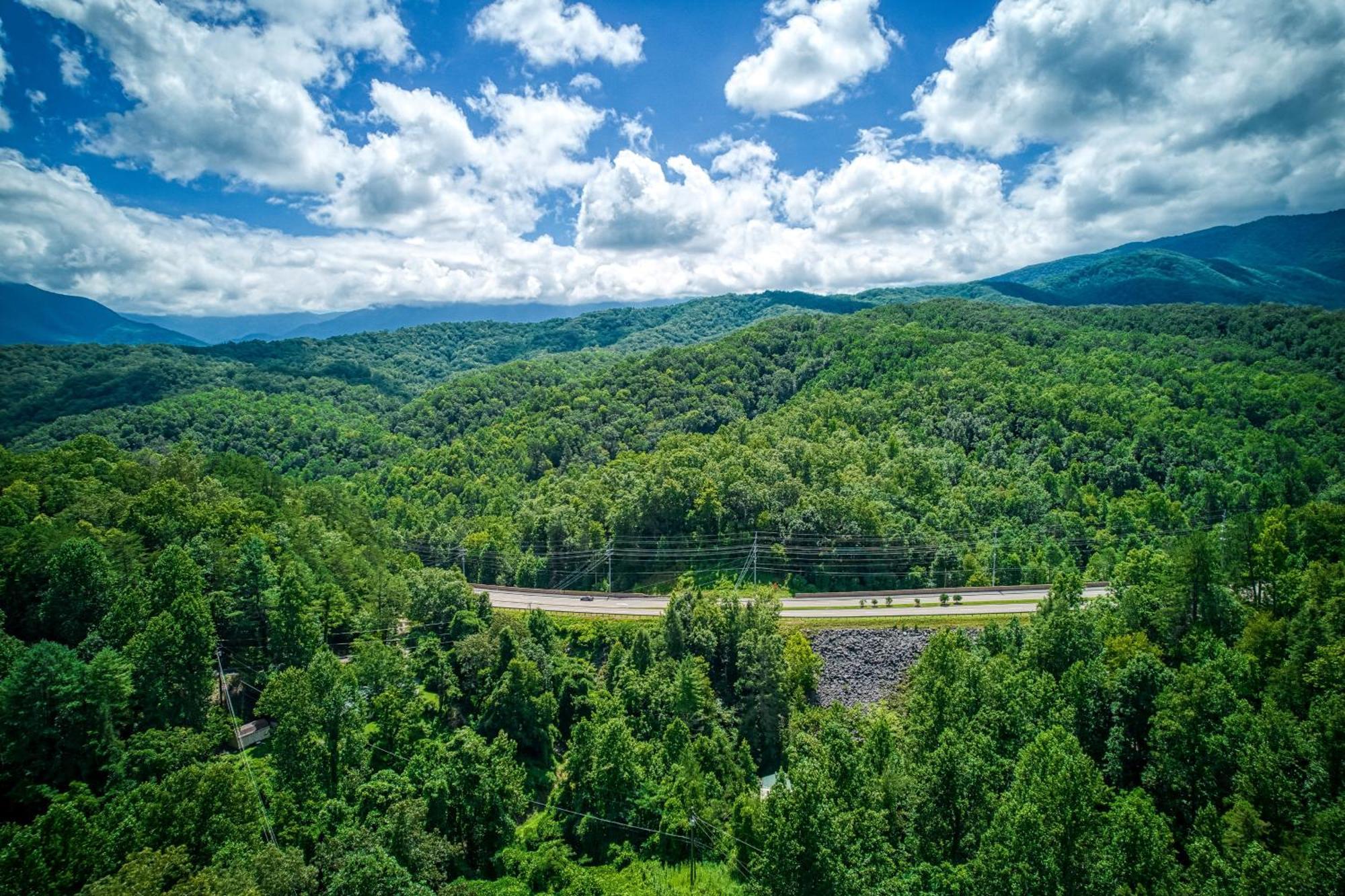 Magical Moments, Hot Tub, Wifi, 1089 Free Tickets Each Paid Day, Dollywood And More Gatlinburg Exteriér fotografie